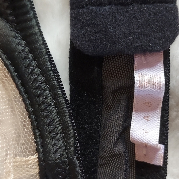 Savage X Fenty Sheer Ruffle Underwire Bra Black - Picture 4 of 12